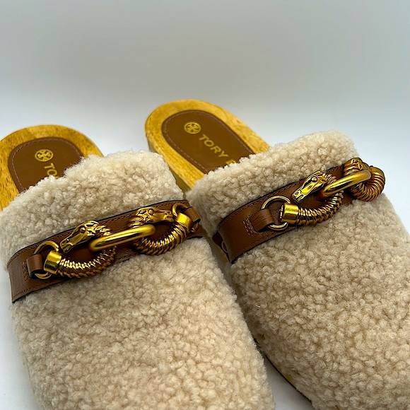 Tory Burch Authentic Rare Wooden Sheep Fur Fuzzy Sandals Clog Shoes **Size 8** - Picture 3 of 9